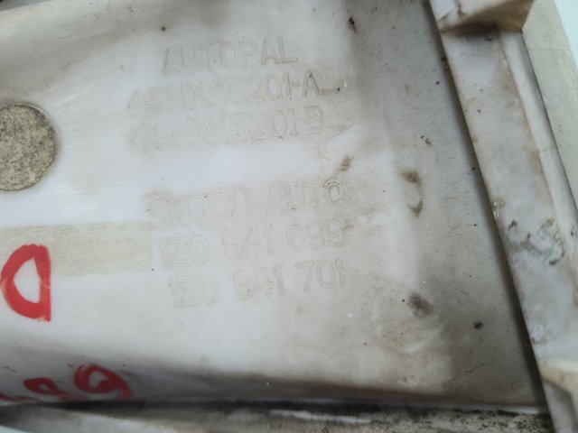 1Z0941699 VAG Luz antiniebla izquierdo  en stock Gandía