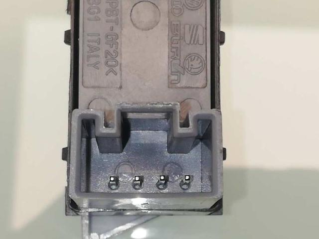 1Z0959856 Botón de encendido del motor del elevalunas trasero  disponible Málaga