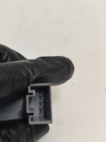1Z0959856 Botón de encendido del motor del elevalunas trasero  comprar en Zaragoza