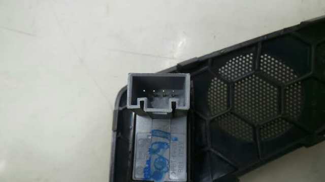 1Z0959856 Botón de encendido del motor del elevalunas trasero  disponible Utrera