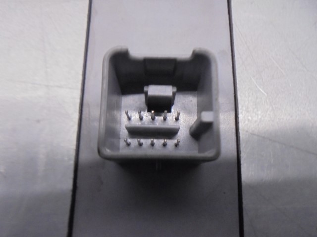 1Z0959858B Unidad de control de elevalunas delantera izquierda  comprar en Reus