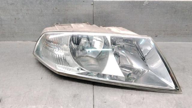 Precio del repuesto Faro delantero derecho Octavia II liftback