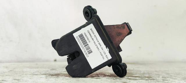 1Z5827501D VAG Cerradura de maletero  en stock Córdoba