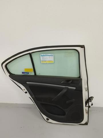 1Z5833055 Puerta trasera izquierda  comprar en Pontevedra