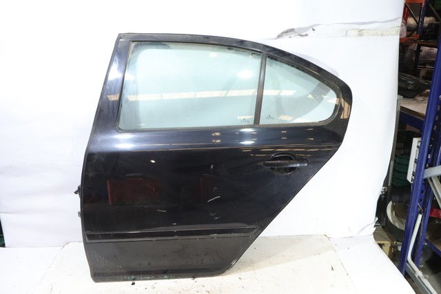 1Z5833055 Puerta trasera izquierda  comprar en Zaragoza