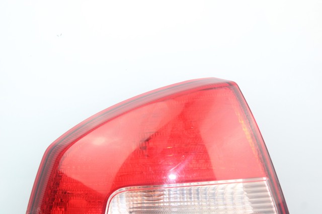 1Z5945095B Piloto trasero izquierdo  disponible Utrera