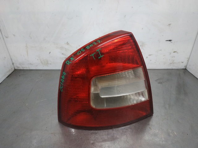 VAG 1Z5945095B Piloto trasero izquierdo  comprar en Murcia