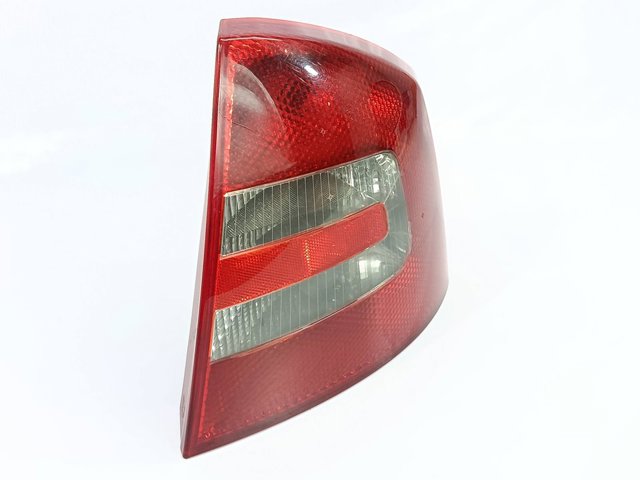 1Z5945096A VAG Piloto trasero derecho comprar Bilbao