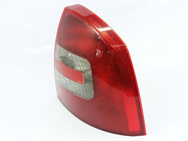1Z5945096A VAG Piloto trasero derecho comprar Bilbao
