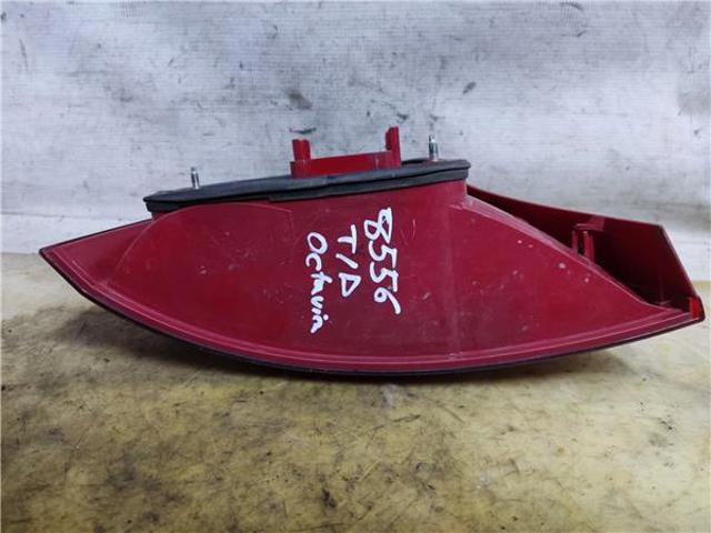 1Z5945096A Piloto trasero derecho  en stock Granada