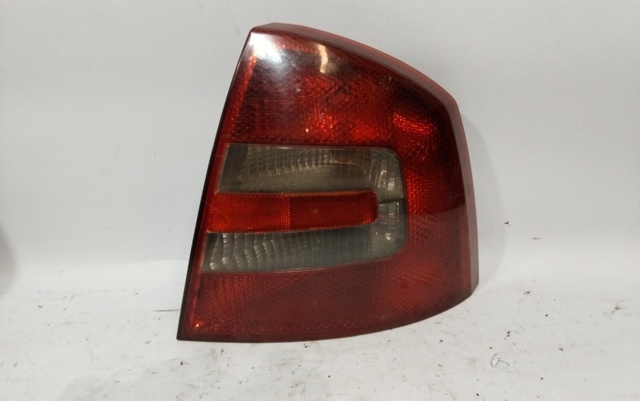 1Z5945096A Piloto trasero derecho  comprar en Reus
