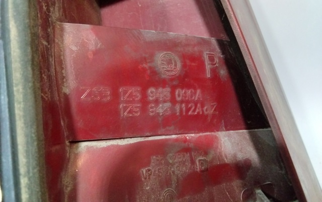 1Z5945096A VAG Piloto trasero derecho  comprar en Oviedo