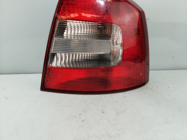 VAG 1Z5945096B Piloto trasero derecho  comprar en Ponferrada