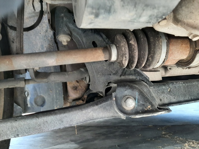 FORD 2002893 Semieje delantero derecho  en stock Salamanca