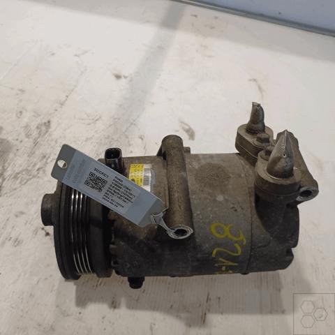 2014584 Compresor de aire acondicionado  en stock Sabadell