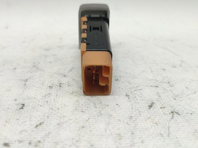 202002962 HYUNDAI Botón de encendido de calefacción del asiento  comprar en Oviedo