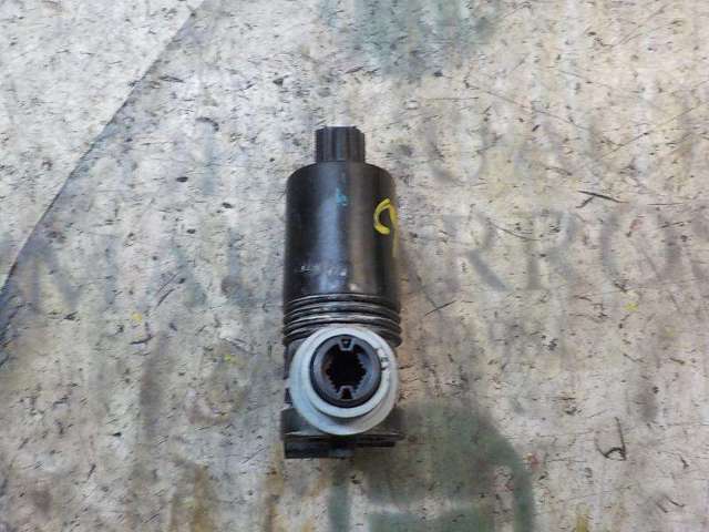 2022321 Bomba de agua limpiaparabrisas, delantera  en stock Castellón