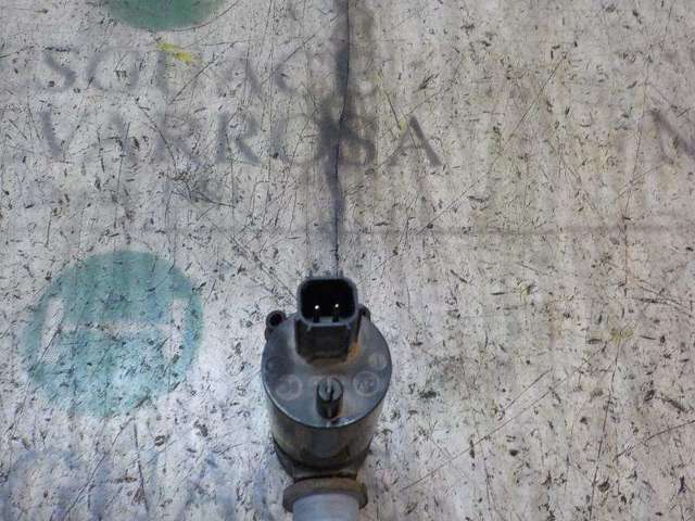 2022321 Bomba de agua limpiaparabrisas, delantera  en stock Sabadell