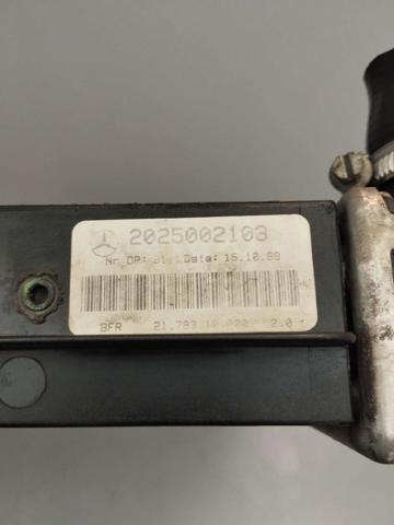 MERCEDES 2025002103 Radiador de refrigeración del motor  comprar en Albacete