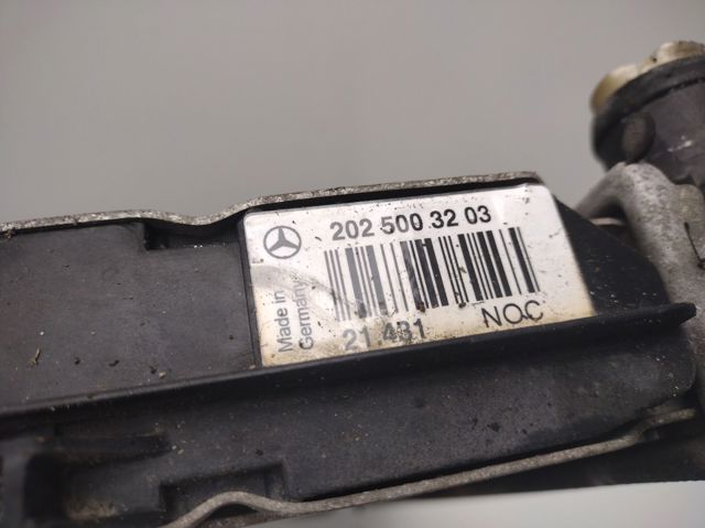 2025003203 MERCEDES Radiador de refrigeración del motor  comprar en Jaén