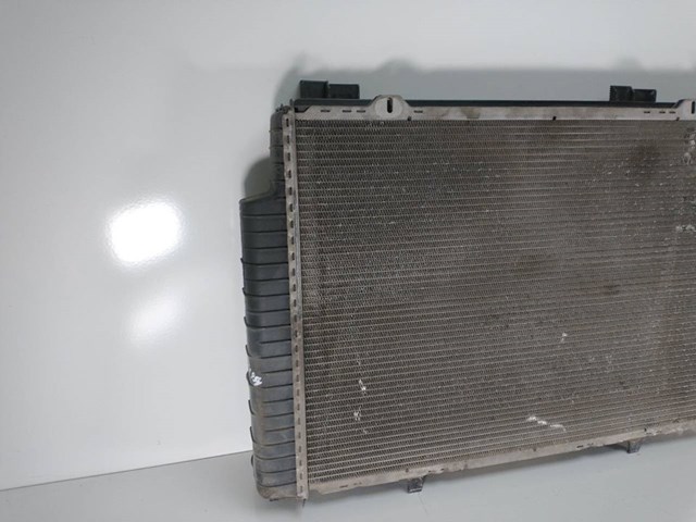 MERCEDES 2025003203 Radiador de refrigeración del motor  disponible España