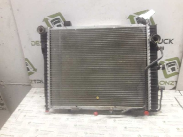 Radiador del motor 2025005203 MERCEDES