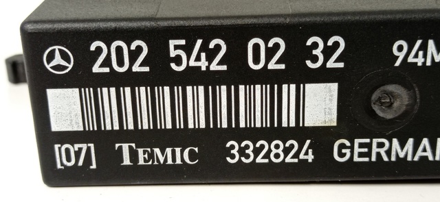2025420232 Mercedes