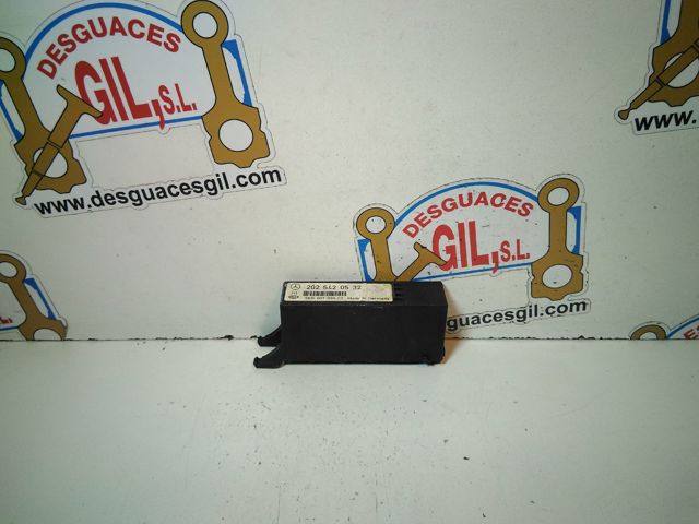 2025420232 MERCEDES Módulo de iluminación  en stock Huelva