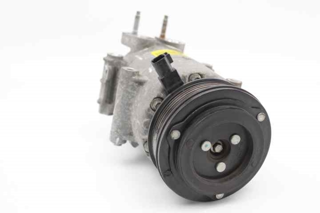 2025775 FORD Compresor de aire acondicionado  en stock Gandía