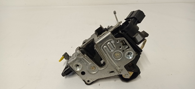 2027204435 Cerradura de puerta delantera derecha  en stock Granada
