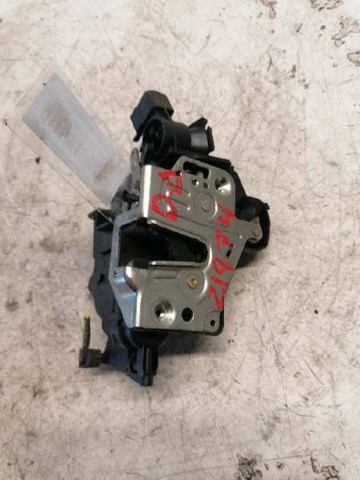 2027204435 MERCEDES Cerradura de puerta delantera derecha  en stock Gandía
