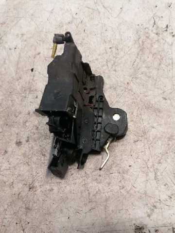 2027204435 MERCEDES Cerradura de puerta delantera derecha comprar Bilbao