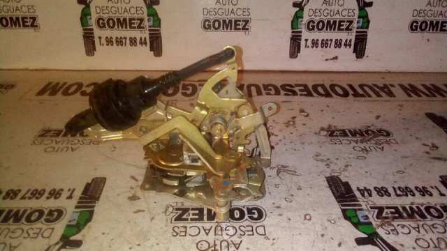 2027300535 MERCEDES Cerradura de puerta trasera izquierda  disponible Ourense