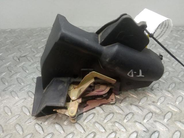 2027300635 MERCEDES Cerradura de la puerta trasera derecha  en stock Gandía