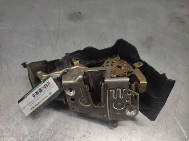 2027300635 MERCEDES Cerradura de la puerta trasera derecha comprar Bilbao
