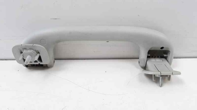 2027660124 MERCEDES Manija interior izquierda delantera/trasera de puerta  en stock Córdoba