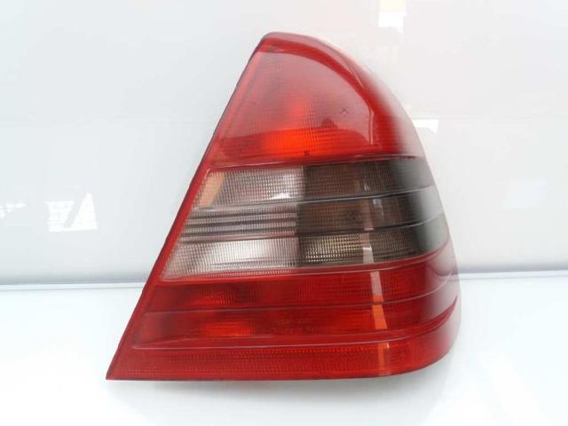 Piloto trasero derecho para Mercedes C W202