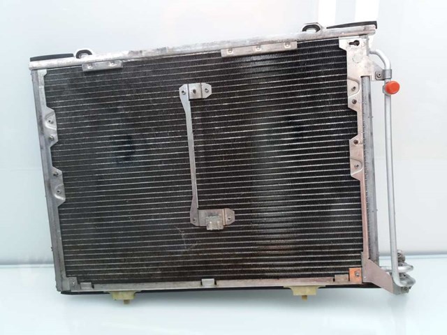 Condensador / radiador  aire acondicionado para mercedes-benz clase c c 200 (202.020) m111941 2028300870