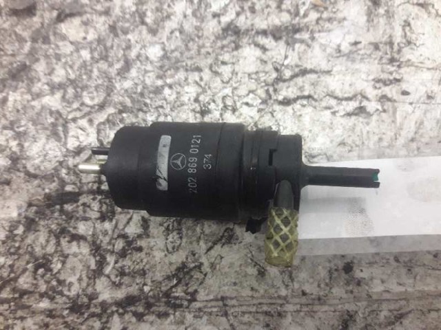Bomba de limpiaparabrisas delantera 2028690121 MERCEDES