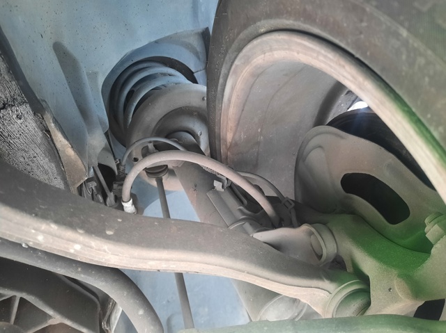 203320533064 MERCEDES Amortiguador delantero  disponible Alicante