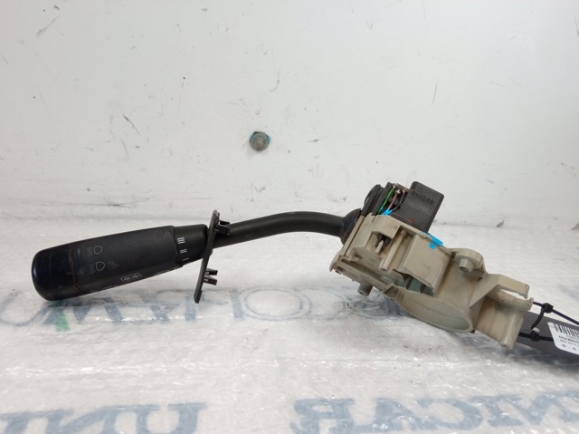 20354500107C45 MERCEDES Conmutador izquierdo de la columna de dirección  disponible Ourense