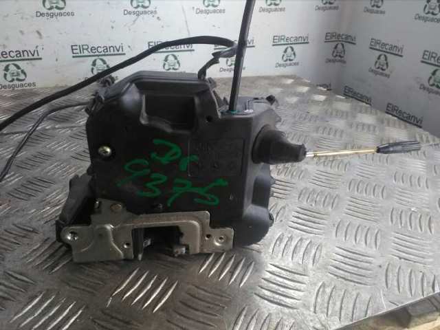 2037200435 MERCEDES Cerradura de puerta delantera derecha  comprar en Oviedo