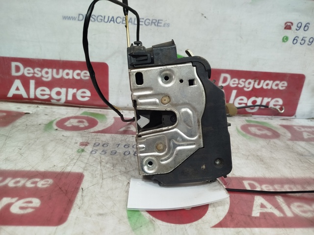 MERCEDES 2037200435 Cerradura de puerta delantera derecha  disponible Valladolid