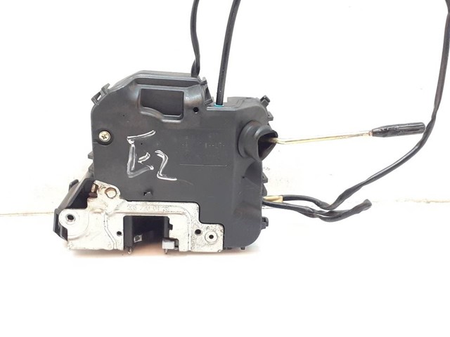 2037200435 Cerradura de puerta delantera derecha  en stock Castellón