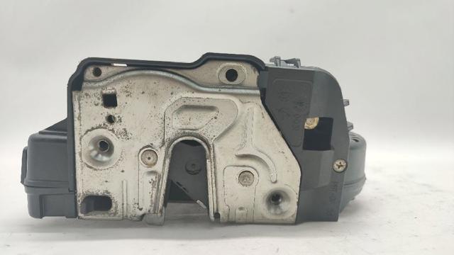 2037300235 MERCEDES Cerradura de la puerta trasera derecha  comprar en Jaén
