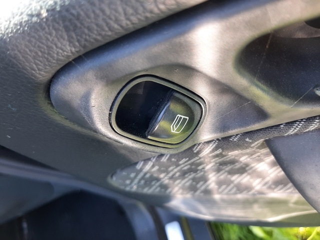 2037300446 MERCEDES Mecanismo de elevalunas de la puerta trasera derecha  comprar en Oviedo