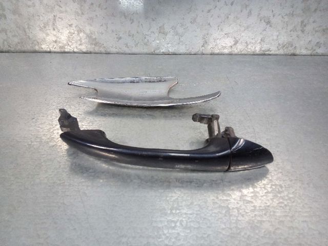 2037601034 Soporte de manija exterior de puerta trasera derecha  en stock Granada