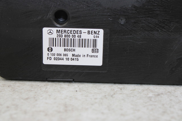 2038000048 MERCEDES Bomba del sistema de soporte dinámico de asiento  en stock Córdoba