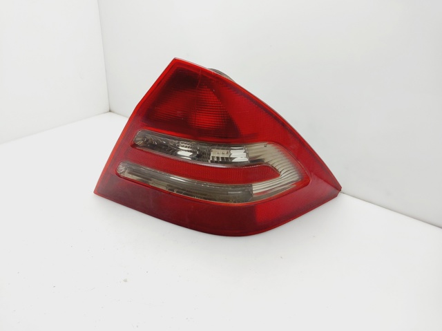 2038200264 Piloto trasero derecho comprar Girona