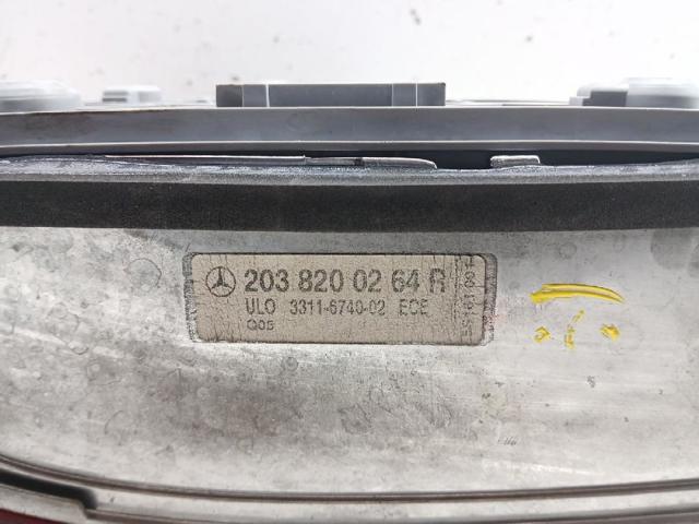 2038200264 MERCEDES Piloto trasero derecho  en stock Gandía